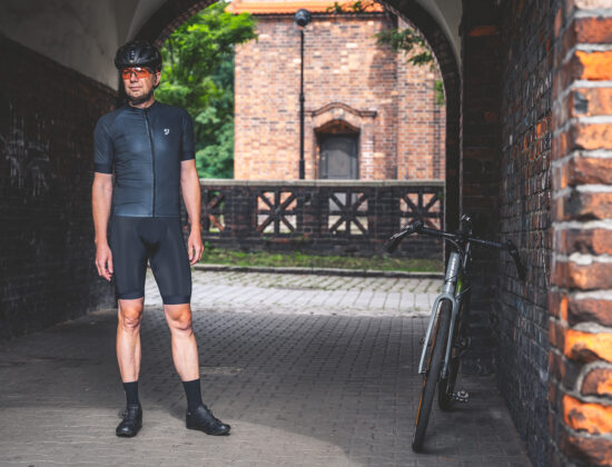 Yellow Cycling – kolarskie ubrania z recyclingu i merino – test